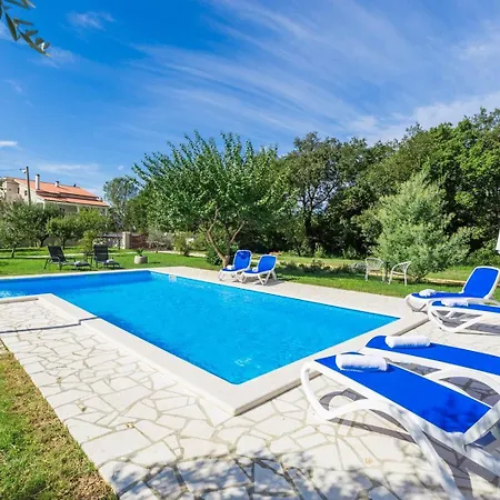 Susnjici 1 With Pool, Children Playground And Balcony Apartment *
