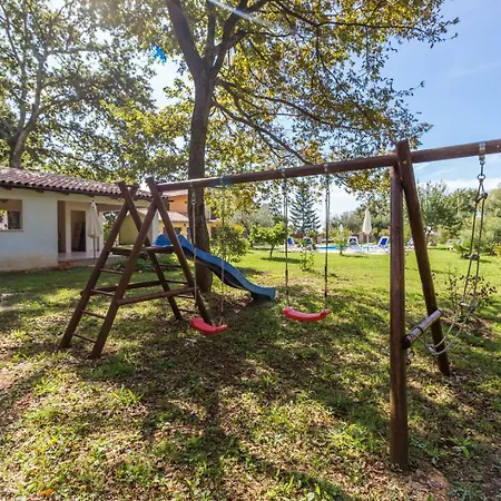 Apartamento Susnjici 1 With Pool, Children Playground And Balcony *